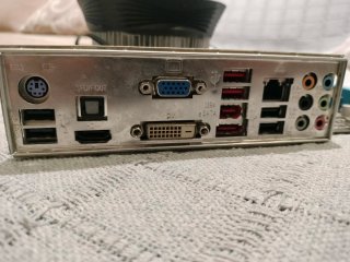 ASUS M4A88TD-M EVO + PHENOM II X4 850 + 8GB DDR3