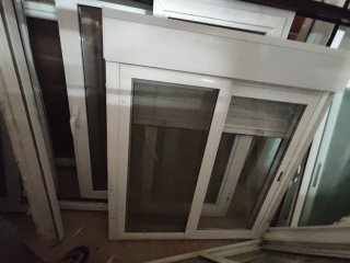 Ventana 100x115 con persiana