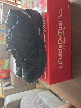 Zapatos seguridad Panter Argos Talla 43 SIN USAR