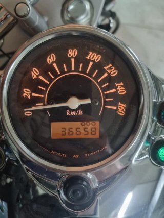 Suzuki Intruder 250CL Negra