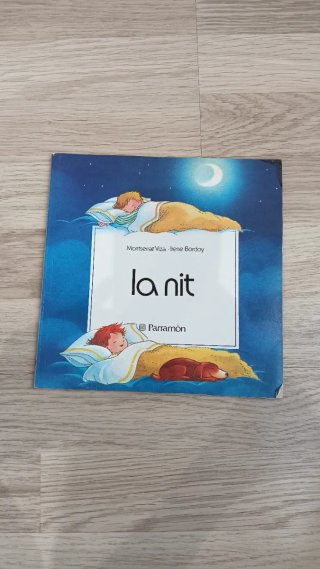 Libro infantil La Nit