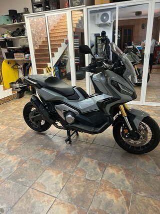Honda X-ADV Gris