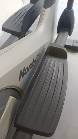 Elíptica NordicTrack Track E4.0i con Tarjeta SD