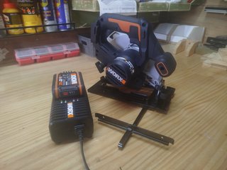 Sierra Circular Worx + Cargador y Batería