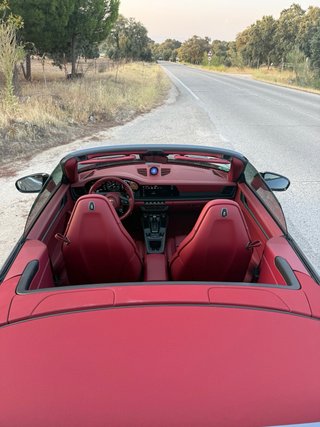 Porsche 911 Carrera 4 GTS Cabriolet