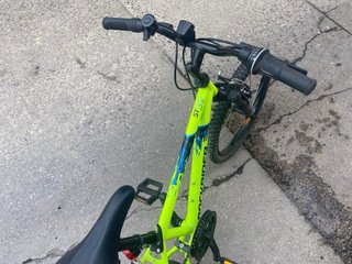 Bicicleta Rockrider verde 20 pulgadas
