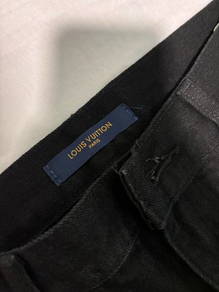 Pantalón vaquero estilo Louis Vuitton