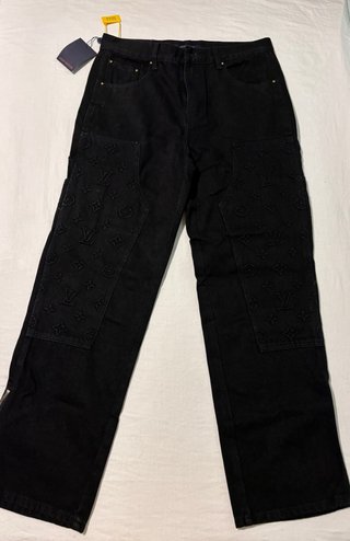 Pantalón vaquero estilo Louis Vuitton