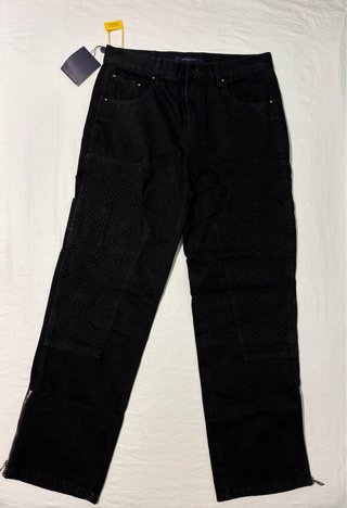 Pantalón vaquero estilo Louis Vuitton