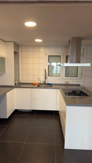 Cocina Laca Blanca y Plata