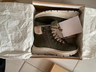 Botín Chika10 acolchado cordones cremallera