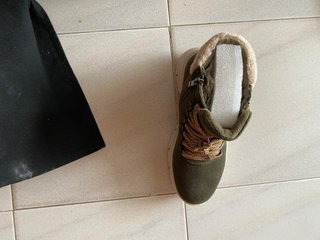 Botín Chika10 acolchado cordones cremallera