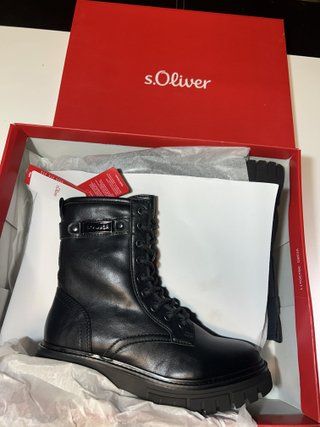 Botas s.Oliver estilo militar NUEVAS con etiquetas