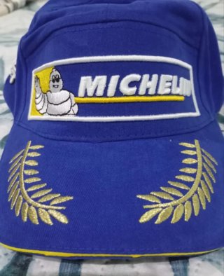 Gorra Podium Michelin Azul y Dorada