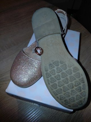 Zapatos niña brillantes con tira talla 29
