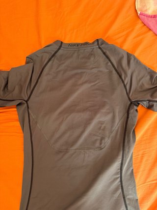 Camiseta Nike Pro Dri-FIT Térmica Gris