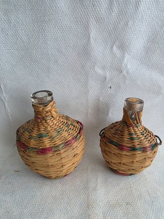 Mini Botellas Belén Forradas Mimbre
