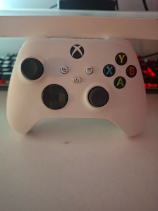 Xbox Series S + Accesorios