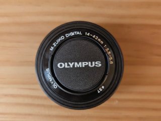 Olympus Pen EP-7 + Lentes 45mm 1.8, 18mm 1.8