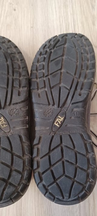 Zapatos de seguridad FAL grises