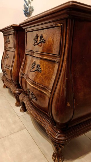 Coppia comodini classici da restaurare