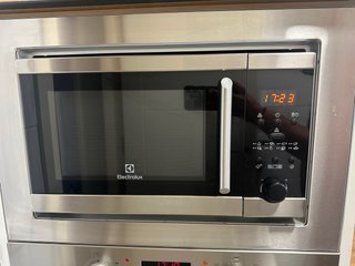 Microondas Electrolux Acero Inoxidable
