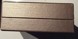 Scatola Bvlgari con nastro regalo oro