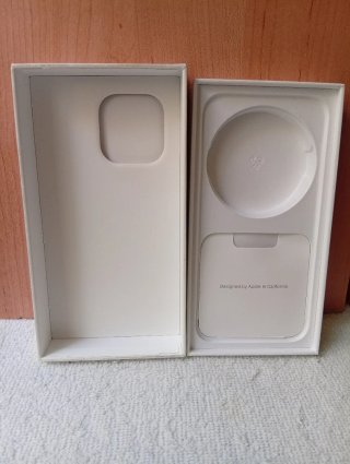 Caja IPHONE 15 Pro Max
