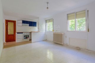 Piso en venta en Lucero en Madrid