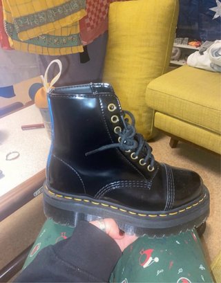 Botas Dr. Martens negras charol