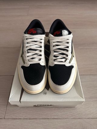 Jordan Retro OG SP Travis Scott Olive