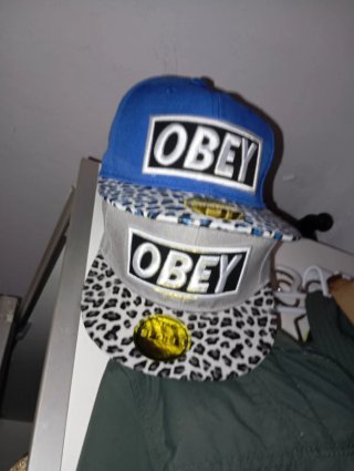 Gorras Obey