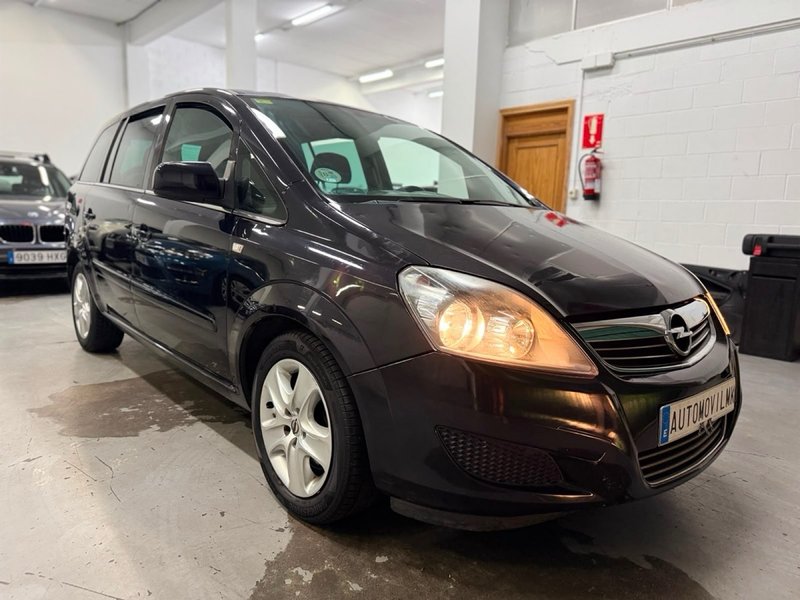 Opel Zafira 2011, foto 4