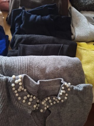 Lote 20 prendas de ropa. URGE VENTA, ACEPTO OFERTA