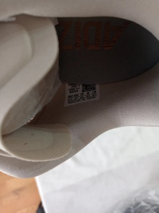 Zapatillas Adidas Beige y Plata