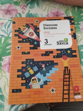 Ciencias sociales. 3 Primaria. Mas Savia. Casti...