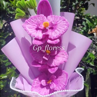 Orquídeas eternas de limpiapipas