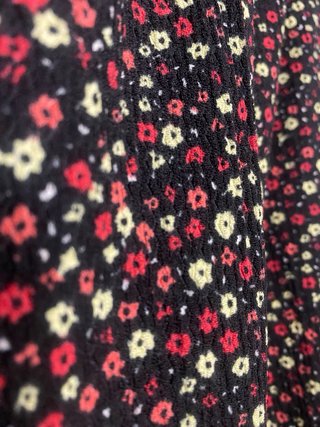 Pantalón Kiabi floral campana T.XS