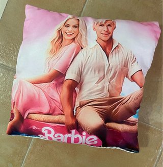Cojín Barbie Rosa y Blanco
