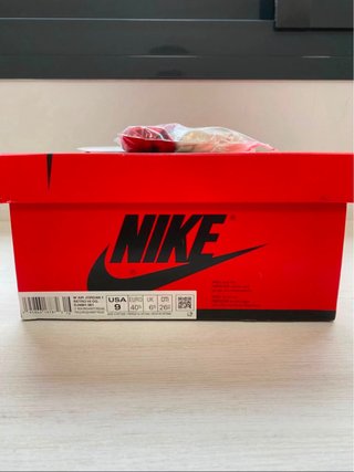 Nike Air Jordan 1 Rojo y Blanco