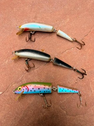 Lote de Señuelos de Pesca Variados.