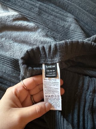 Pantalones tela grises acampanados talla L nuevo