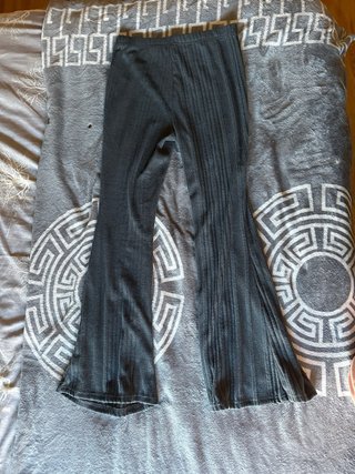 Pantalones tela grises acampanados talla L nuevo