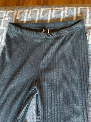 Pantalones tela grises acampanados talla L nuevo