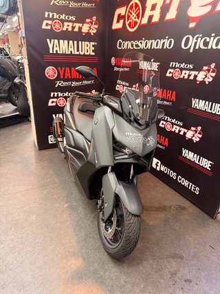 Yamaha XMAX 300 TECH KAMO
