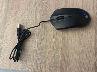 Lenovo V110-15IAP Portátil Negro/Azul + accesorios