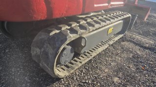 RETROEXCAVADORA TAKEUCHI TB216  1.800 kg