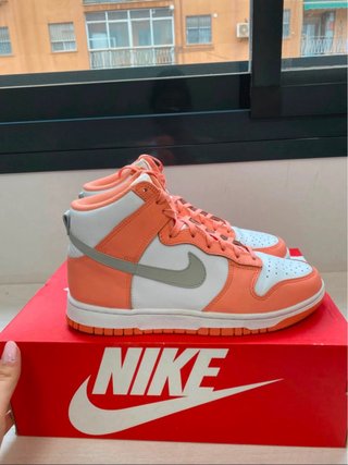 Nike Dunk High Coral y Blanco Originales