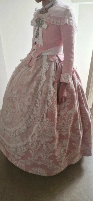 Traje Fallera 9-11 A Rosa, manteletas, zapatos 35