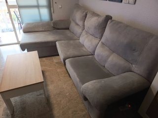 Sofá chaise longue gris + 2 puff